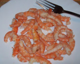 Foto del paso 2 de la receta: Pimientos del piquillo rellenos de atún gambas y huevo