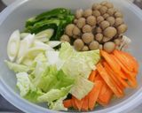 A picture of step 1 of Easy Japanese-Style Yakisoba with Thick Sauce Using Mentsuyu.