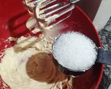 A picture of step 1 of Frosting sugar cookies.