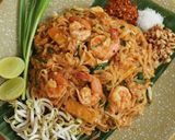 Foto langkah ke 9 dari resep Pad Thai: Kwetiau Goreng Ala Thailand.