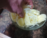 Foto del paso 2 de la receta: Tortilla de patatas con cebolla al microondas