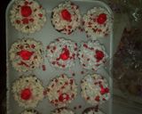 Foto del paso 3 de la receta: Magdalenass Con Chips De Chocolate😍🤤 y granaa roja😍🤤