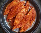 A picture of step 2 of Pomfret Rava Fry.