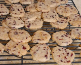 Foto del paso 3 de la receta: Galletas de naranja y arándanos secos