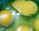 A picture of step 1 of Desi omelette.