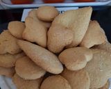 A picture of step 5 of Butter and Coconut biscuits. 😻.