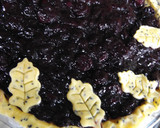 Foto del paso 4 de la receta: Tarta crocante de cerezas y arándanos azules