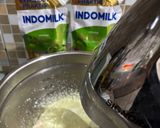 Foto langkah ke 7 dari resep Creamy Matcha with Mango Pudding.