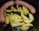 Foto del paso 5 de la receta: Butifarra con patatas al horno