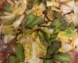A picture of step 2 of Stir-Fried Napa Cabbage with Luffa.