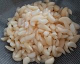 A picture of step 1 of Rajasthani Garlic Chutney (Lehsun ki Chutney).