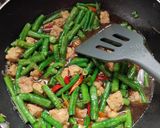Foto langkah ke 4 dari resep Tumis Kacang Pedas.