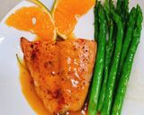 Hình bước làm 2 của món Cá hồi áp chảo sauce cam