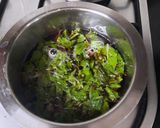 तुलसी टी (Tulsi Tea Recipe In Marathi) रेसिपी स्टेप 1 फोटो 