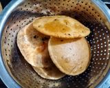 A picture of step 6 of Bedmi Puri.