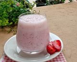 Foto langkah ke 3 dari resep Smoothies Stroberi.