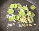 Brokkolis csicseriborsó kókusztejes rizzsel recept fázis 3 fotója