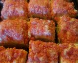 A picture of step 8 of Strawberry Shortcake Bars.