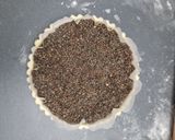 Une image de l'étape 10 de Quiche légère au fromage blanc, saumon frais et courgette.
