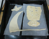 Foto del paso 8 de la receta: Calavera de hojaldre con dulce de leche