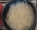 Foto del paso 3 de la receta: Fideos de arroz con tofu y verduras salteadas