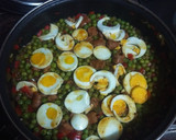 Foto del paso 6 de la receta: Arvejas compuestas con chistorra y huevo duro