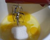 Foto langkah ke 2 dari resep Mocca Nougat Cake.