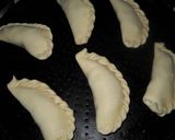 Foto del paso 9 de la receta: Empanadas con carne de parrillada desmechada