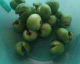 A picture of step 1 of Gumberries pickle.