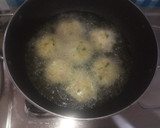 மீதமான சாதத்தில் செய்த மொரு மொரு வடை ரெசிபி ஸ்டேப் 6 புகைப்படம்