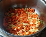 Egyszerű zöldségleves grízgaluskával recept fázis 2 fotója