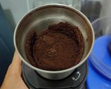 Foto langkah ke 3 dari resep Coffee Vietnam Drip.