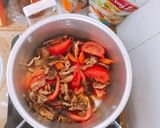 Hình bước làm 2 của món Canh nấm hương nấu mọc