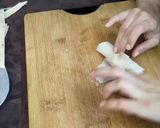 A picture of step 8 of Spring roll.