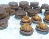 Foto del paso 8 de la receta: Alfajores tipo Havanna de Carolina 🌰💞 con aceite