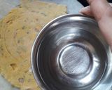 A picture of step 3 of Tandoori missi roti on tawa.
