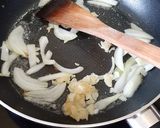 Foto langkah ke 2 dari resep Tumis Jamur Kuping.