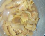 A picture of step 1 of Apple peel jam jelly.
