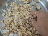 सिंघाड़े के आटे की पकौड़ी