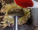 Gambar langkah 2 resipi Siakap Goreng Pedas Ala Thai.