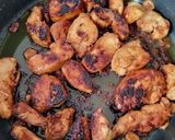 Mézes fokhagymás csirkemell krumplival és kukoricával recept fázis 4 fotója
