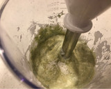 Foto del paso 3 de la receta: Lactonesa de albahaca y cilantro (dip)
