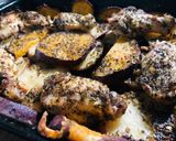 Foto del paso 3 de la receta: Pollo al horno con papas y boniatos 💘🤤