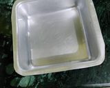 A picture of step 5 of Tri Colour Dhokla.