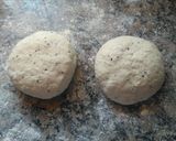 Foto del paso 3 de la receta: Pancitos a la sartén, fácil y económico!!
