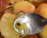 Foto del paso 6 de la receta: Lomo al ajillo con salsa de quesos y manzana asada, para cena-exprés