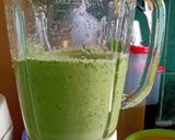 Foto langkah ke 2 dari resep Jus Kelor, Nanas, Timun, dan Kurma.