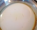 Foto del paso 3 de la receta: Flan de yogur con solo dos ingredientes (sin horno)