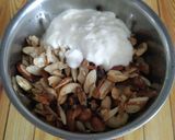 A picture of step 4 of "Sahi Mutton Korma".