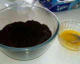 A picture of step 2 of No-Bake Oreo Cheesecake.